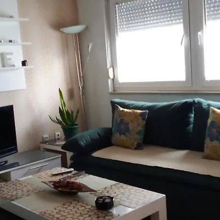 Apartman Mateaa דירה באניה לוקה