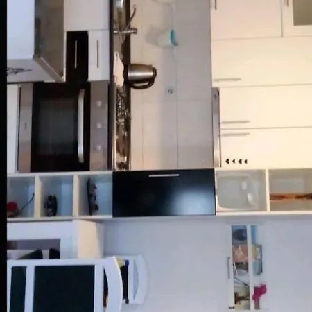 Apartman Mateaa דירה *